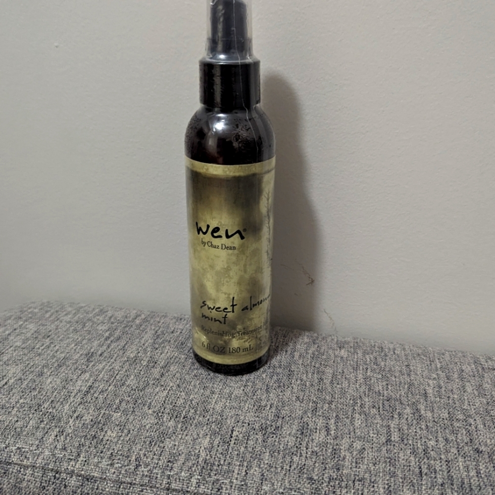 - Wen by Chaz Dean. Sweet almond mint. Replenishing treatment mist. Hair c…